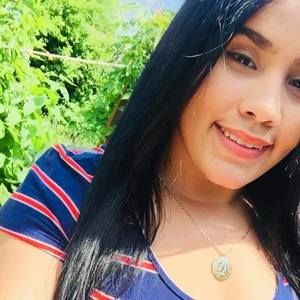 Meet your Posher, Daniela